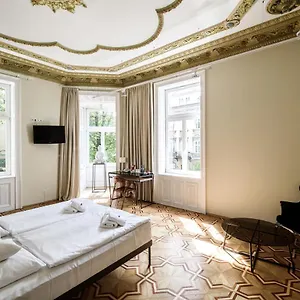 Aparthotel Home Aparthotel ****